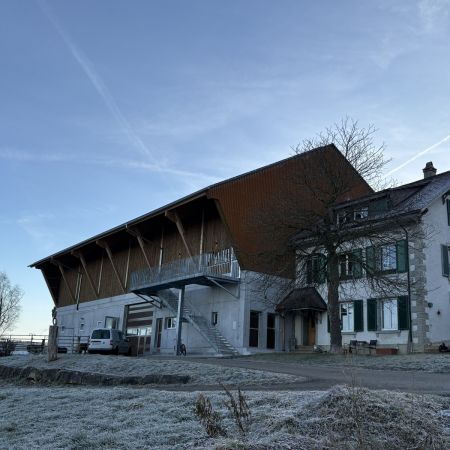 Frederiks Bennwil   konomiegeb  ude Ansicht mit Wohnhaus