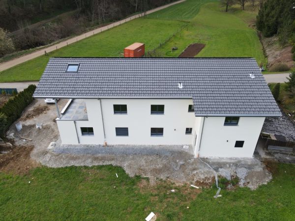 Schmid Ueken Neubau Zweifamilienhaus Ansicht von hinten